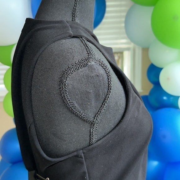 Express Black Midi Dress With Cut Out - Picture 6 of 15